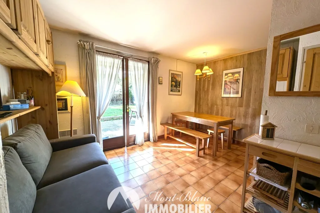 Living Room - 2-Bed Apartment with Garden in Saint-Gervais les Bains