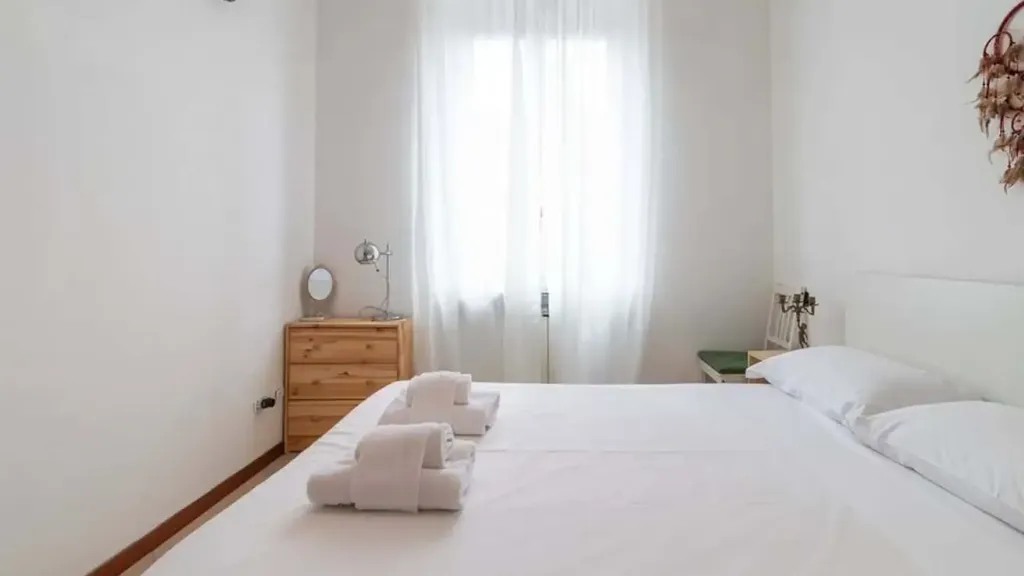 Chambres - Room for Rent with Central Milan Location