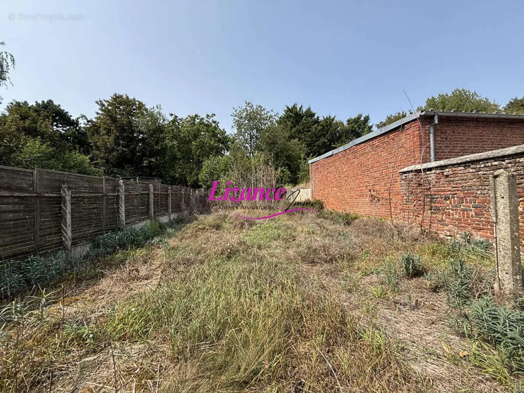 Aed - Spacious House with Garden in Gouzeaucourt