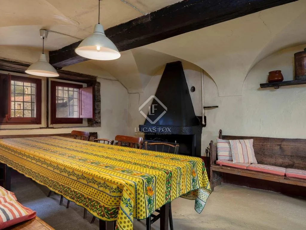 Sala da pranzo - Country House with Pool in Alta Garrotxa