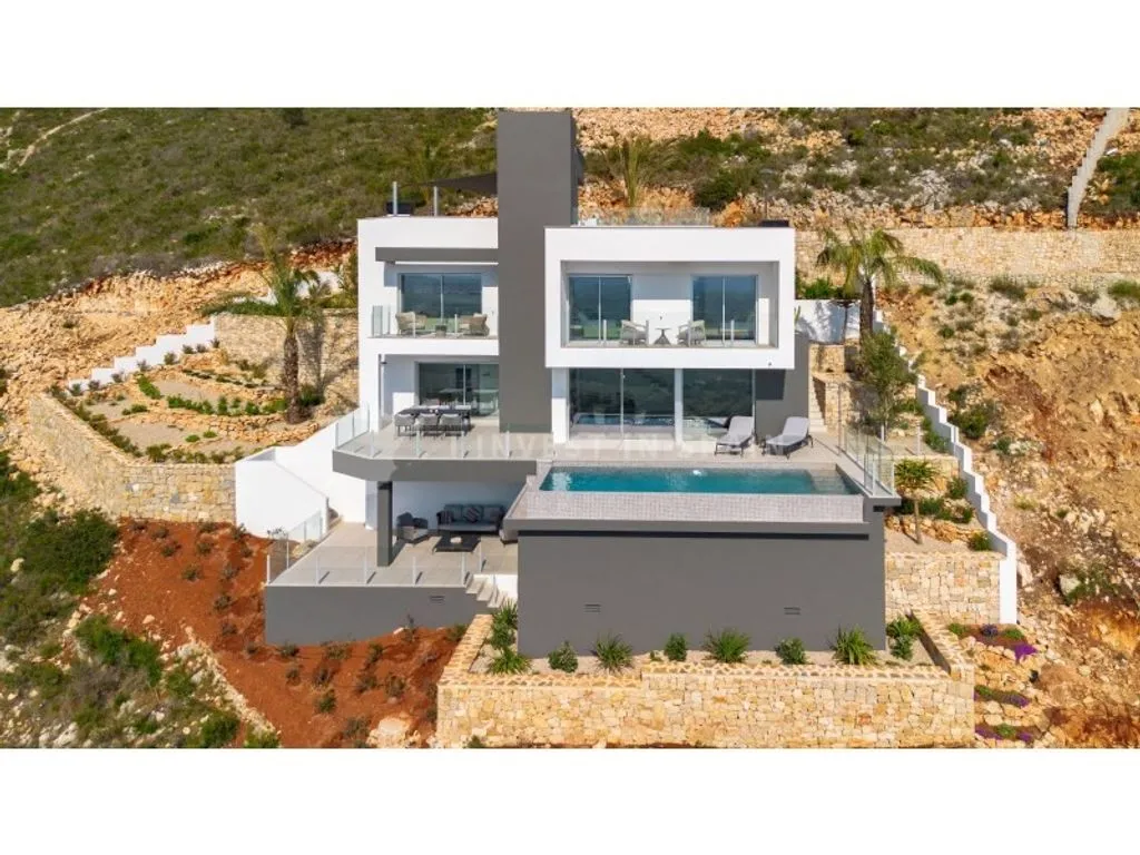 Piscine - Contemporary Villa with Infinity Pool in Benitachell