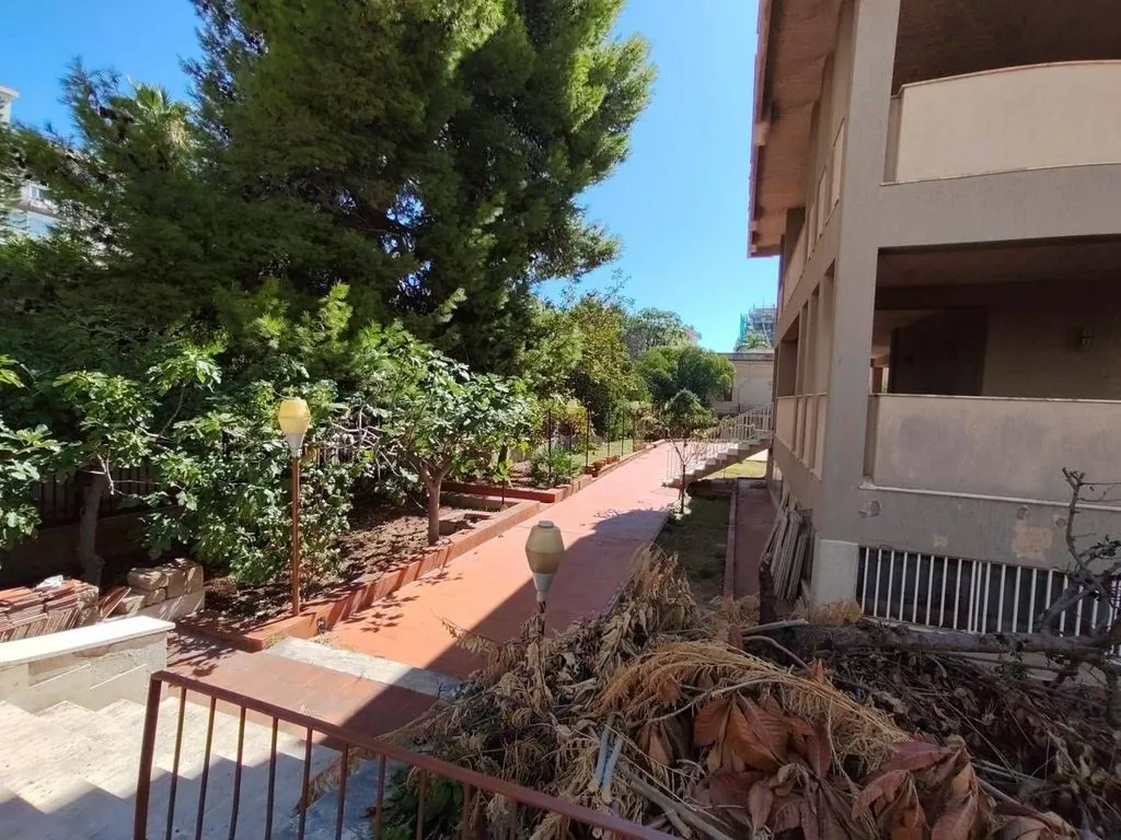Jardin - Luxury Villa with Private Garden in Palermo