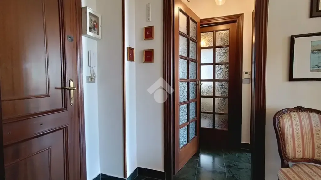 hallway_entrance