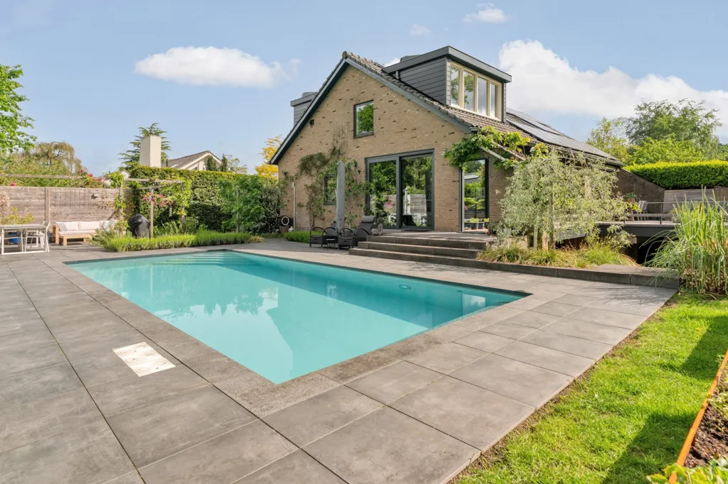Bassein - Fully Renovated Villa with Pool in Nijmegen