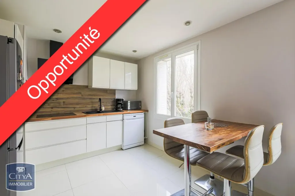 Cuisine - Appartement Contemporain avec Double Balcon à Grenoble