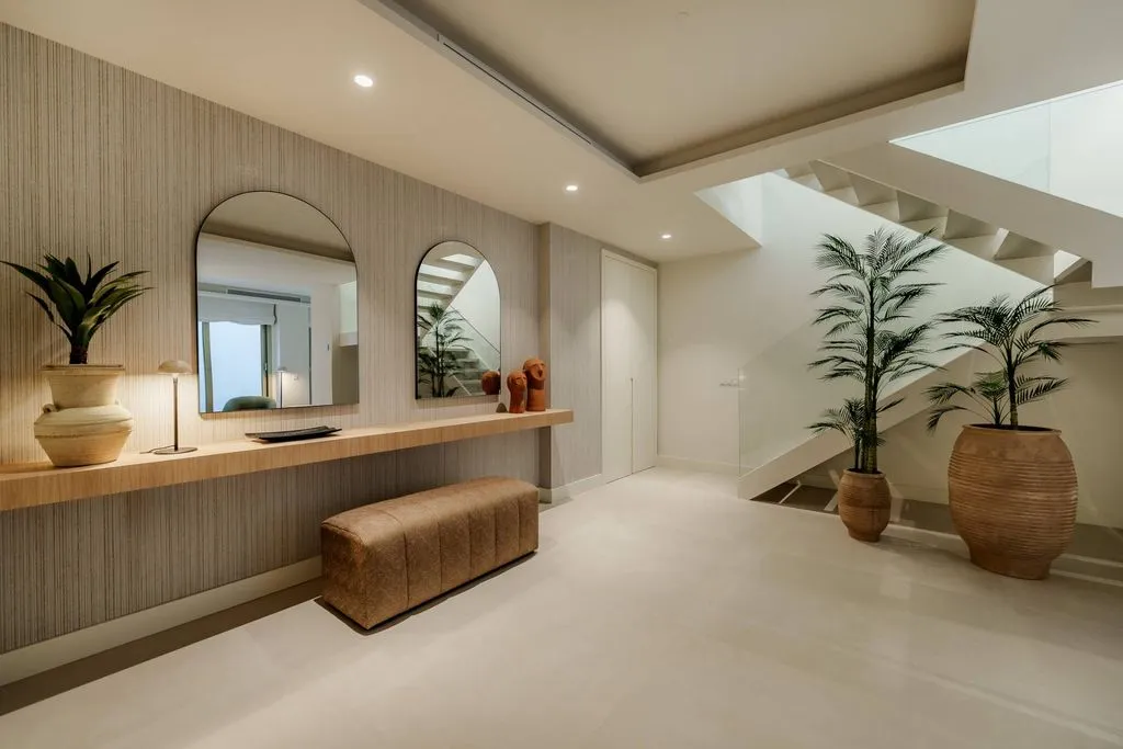 Esik - Triplex with Rooftop Pool in Marbella Golden Mile