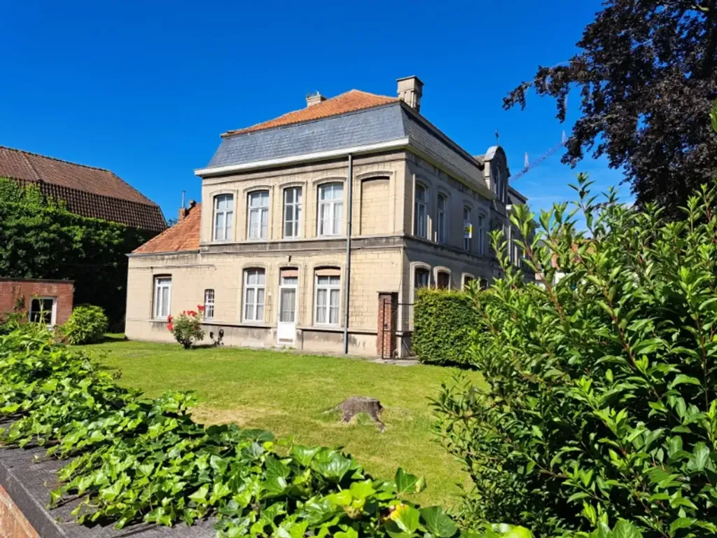 Esterno - Historic Pastorate with Potential in Town Centre
