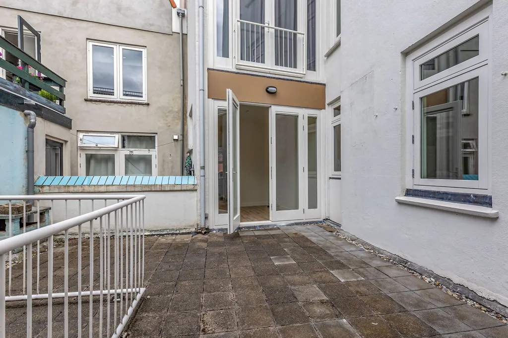 Aed - Student Flat with Rooftop Terrace in Haarlem