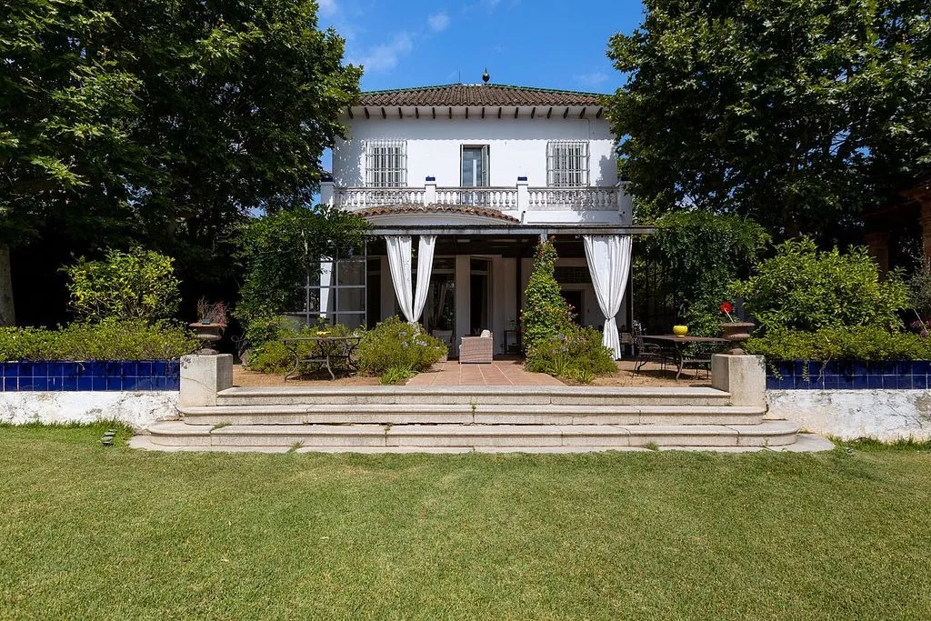 Extérieur - Luxury Detached House with Chapel in Argentona