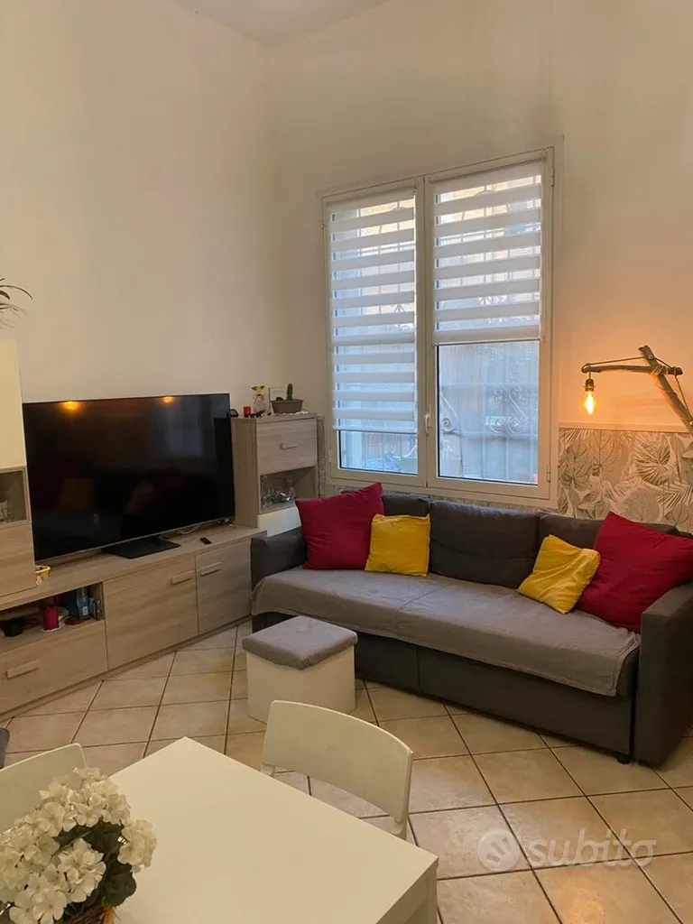 Séjour - Modernised Studio with Garden in Central Bologna