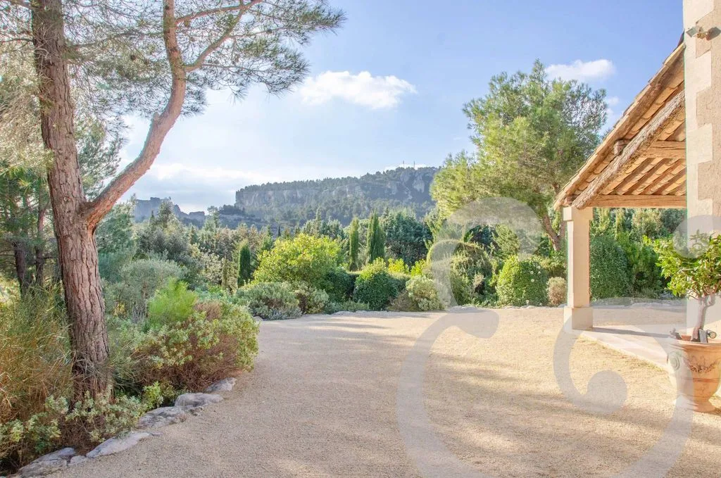 Extérieur - Maison Luxueuse avec Piscine à Les Baux-de-Provence