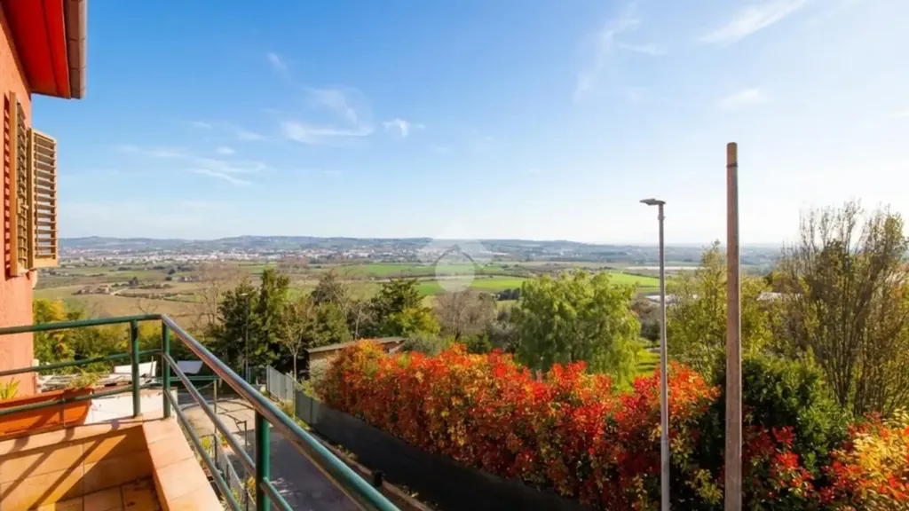 Balcony - Rustic House with Garden in Sant'Elpidio a Mare