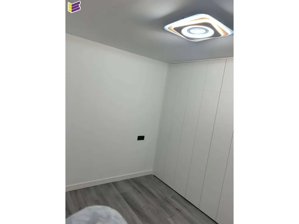 Pièces - Apartment with Terrace and Garage in Teis
