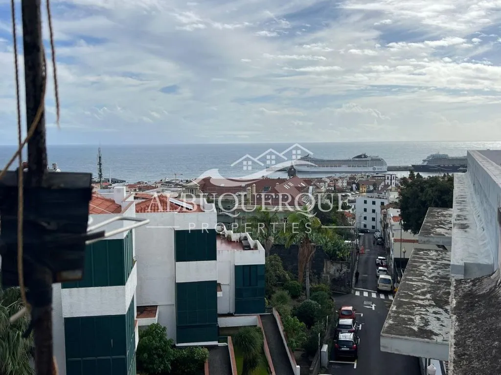 Rõdu - Historic Building for Restoration in Funchal Centre