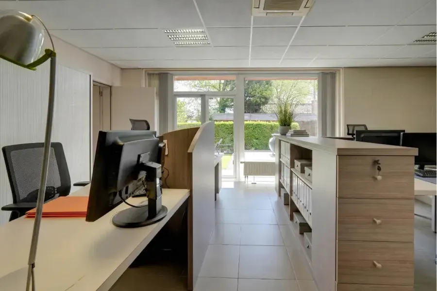 Bureau - Ensemble Mixte Résidentiel et Professionnel à Pecq