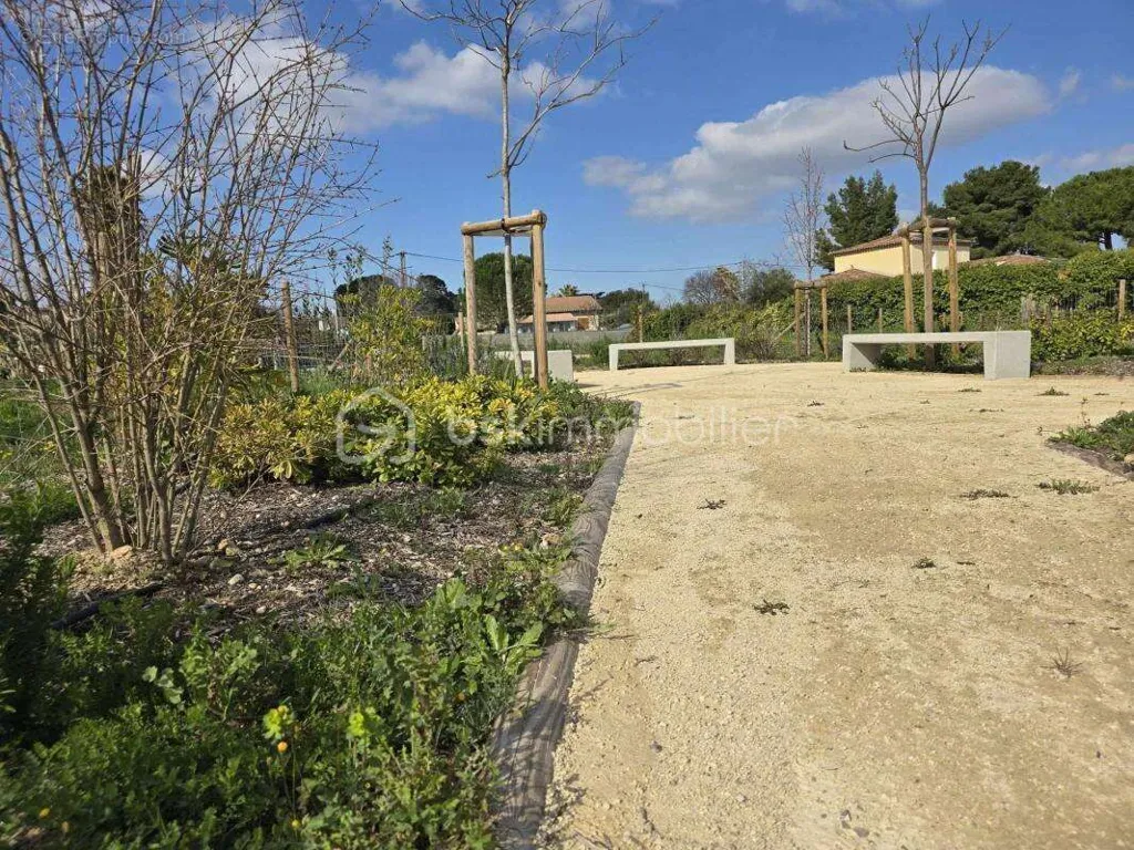 Aed - Constructible Plot in Vineyard Village