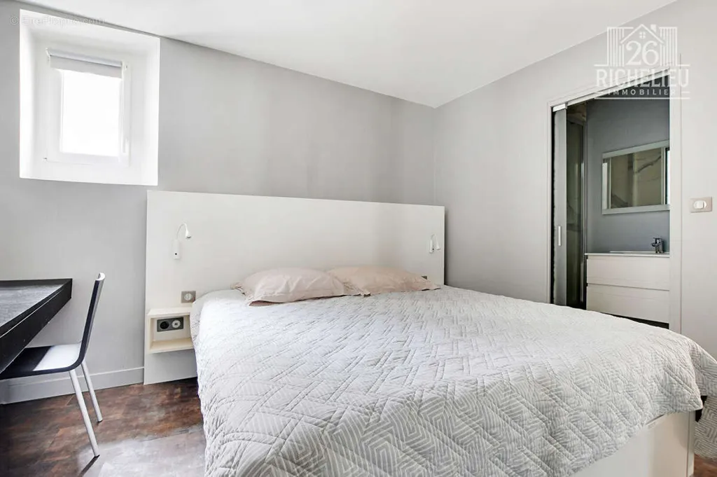 Chambres - 2 Pièces avec Ascenseur près de l'Opéra à Paris