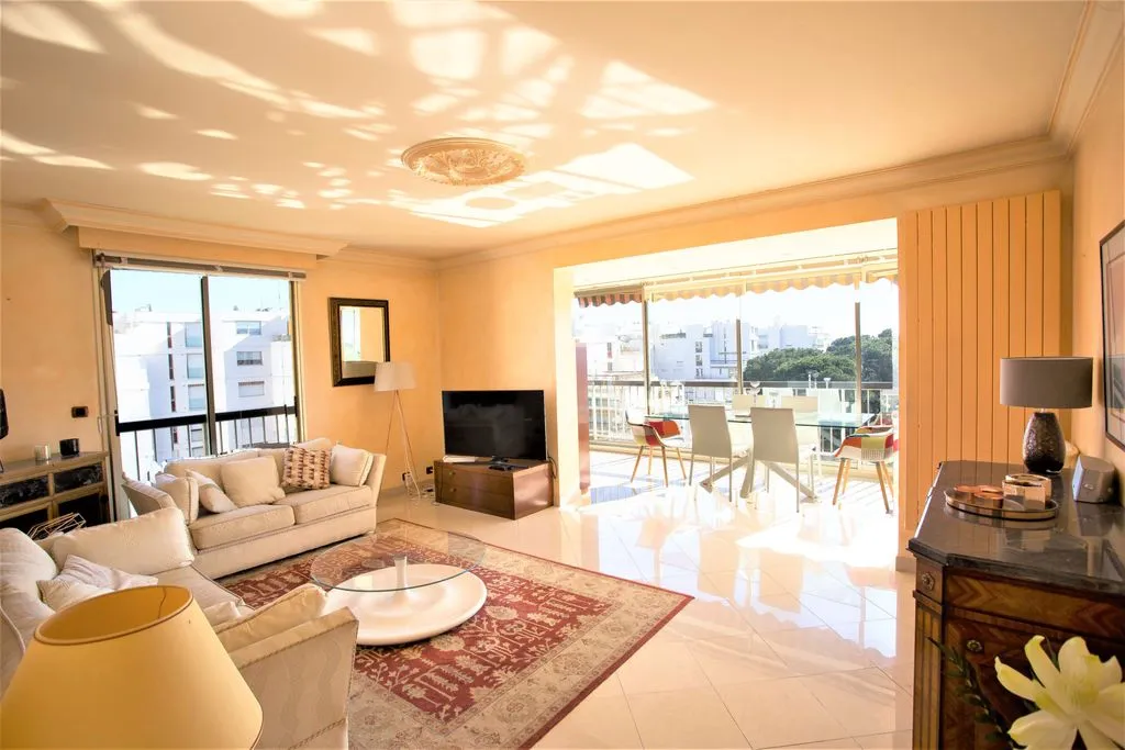 Soggiorno - Luxury Flat with Sea View in Mandelieu-la-Napoule