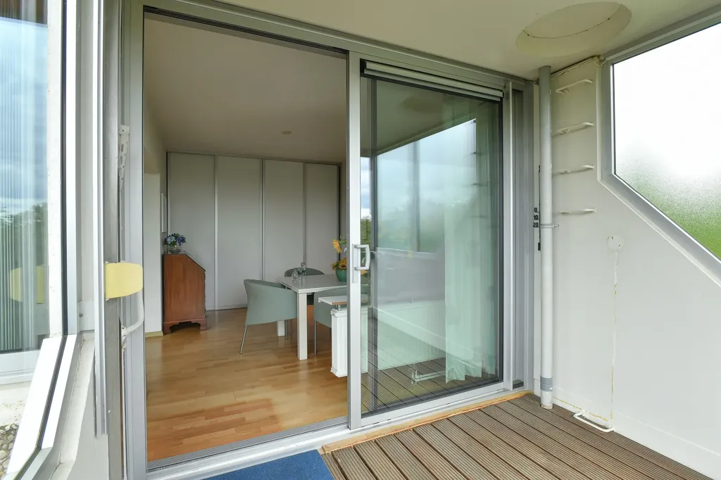 Rõdu - Corner Flat with Garden View in Doorwerth