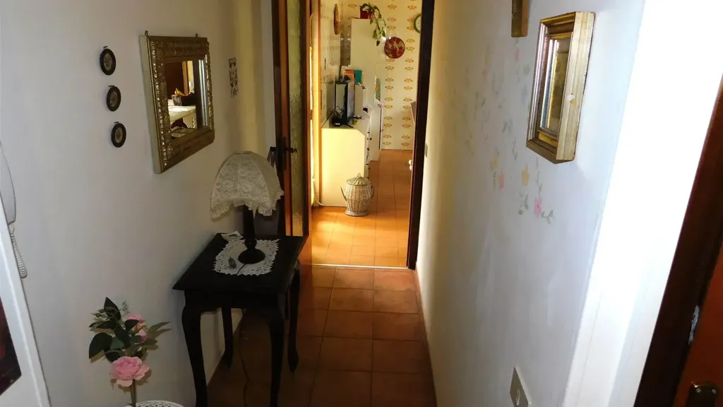 Esik - Spacious Apartment with Balconies in Ragusa