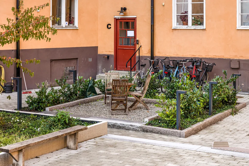 Jardin - Renovated Flat with Library in Enskede