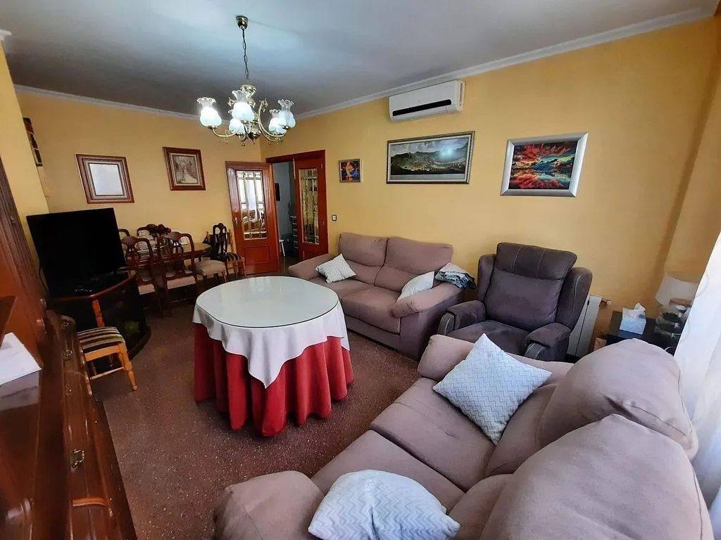 Séjour - Apartment with Garage and Air Conditioning in Almansa