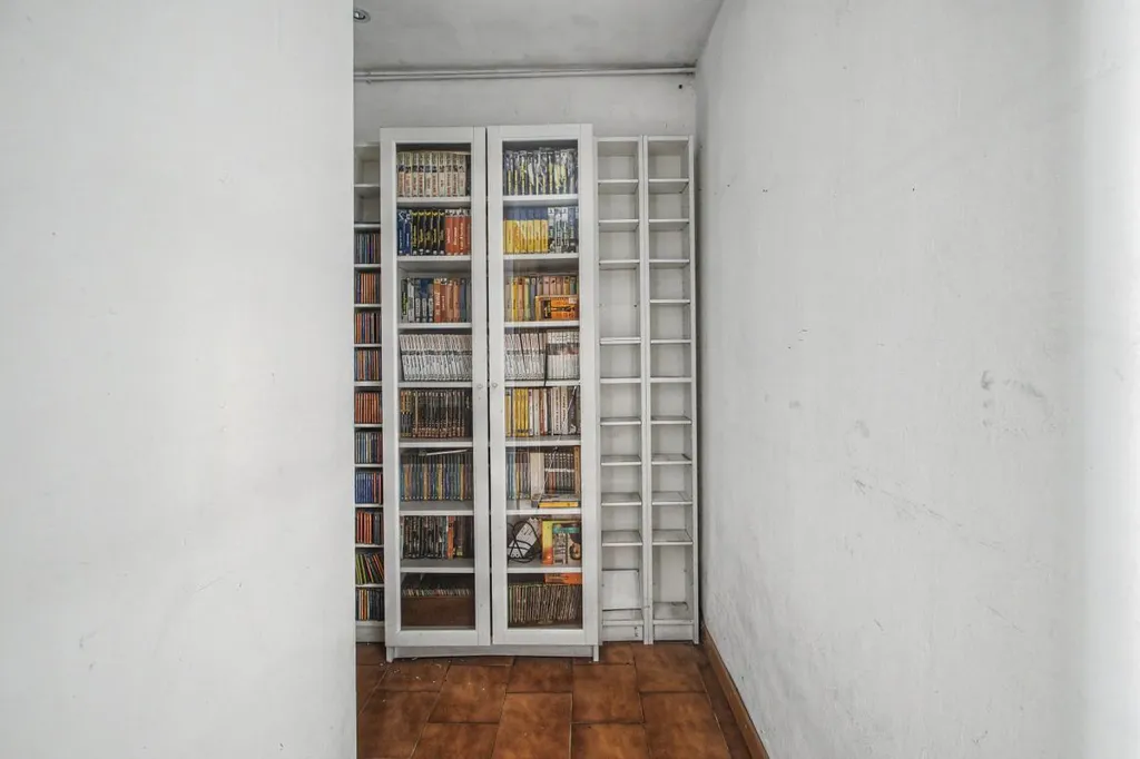 Kabinet - Twin-Storey Apartment with Ascender in Milan