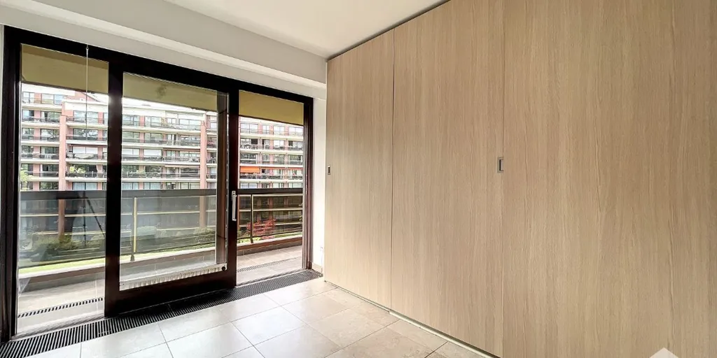Balcony - Apartment with South Terrace in Ukkel