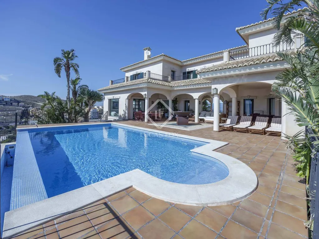 pool_area