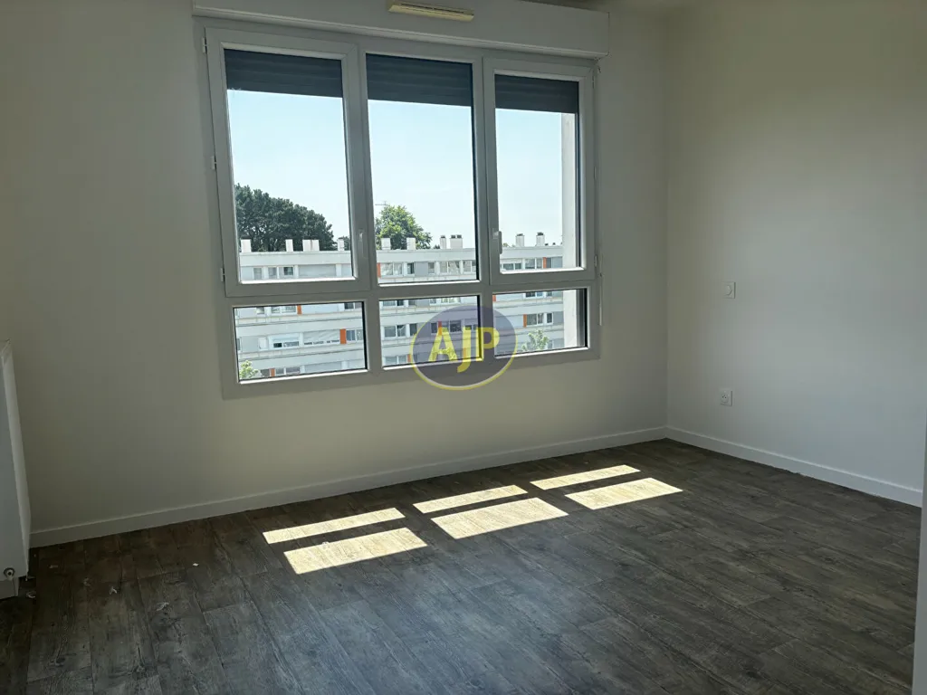 Stanze - Modern 2-Bed Flat with Balcony in Saint Herblain