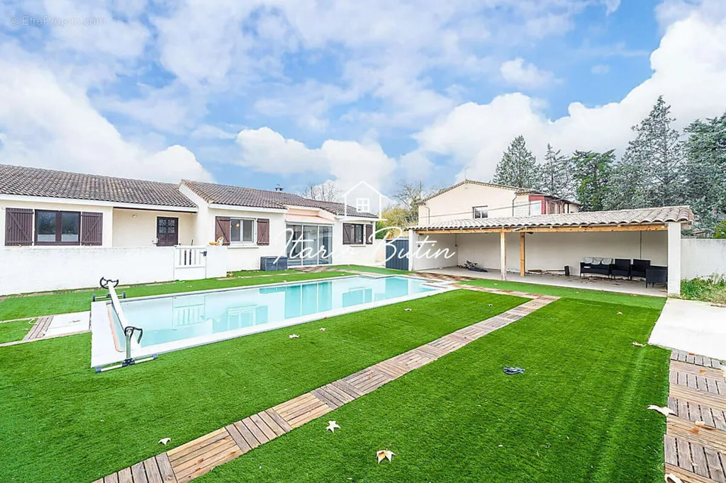Bassein - Contemporary Villa with Pool in Ceyras
