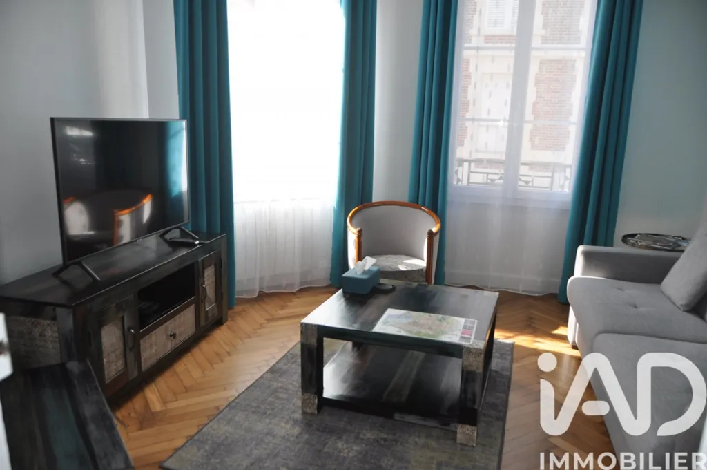 Elutuba - Renovated Flat with Dependence in Town Centre