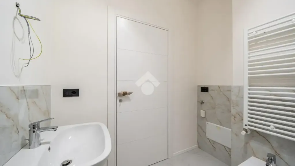 Bathrooms - Rusticated Apartment with Panoramic View in Reggio Emilia