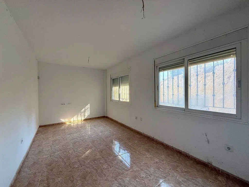 Toad - Studio Flat with Lift in Archena