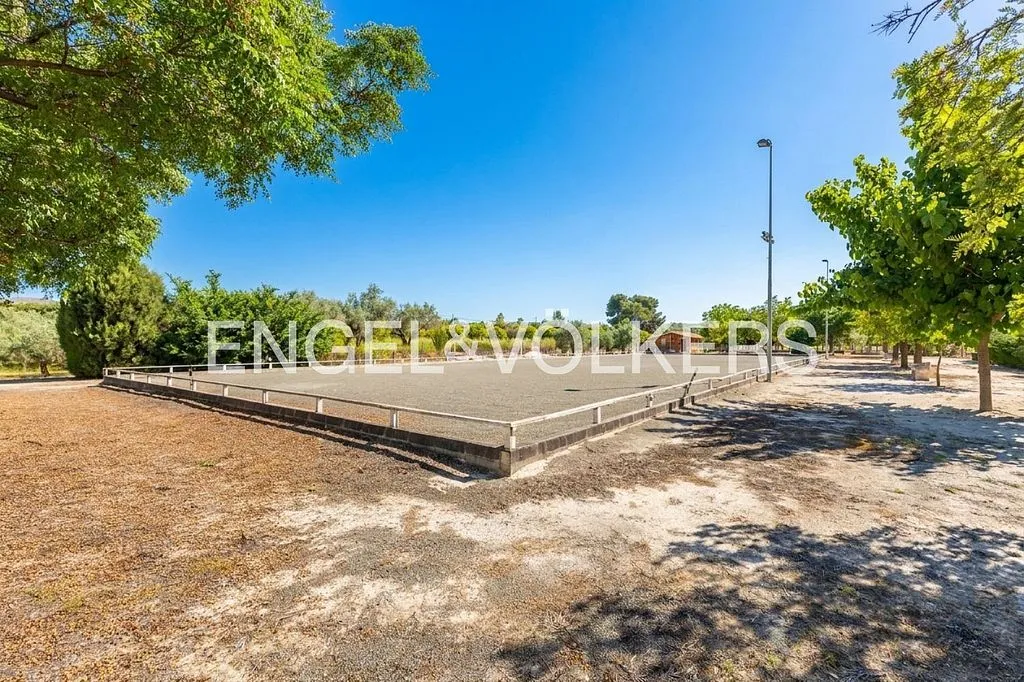 Aed - Equestrian Estate with Pool in Enguera