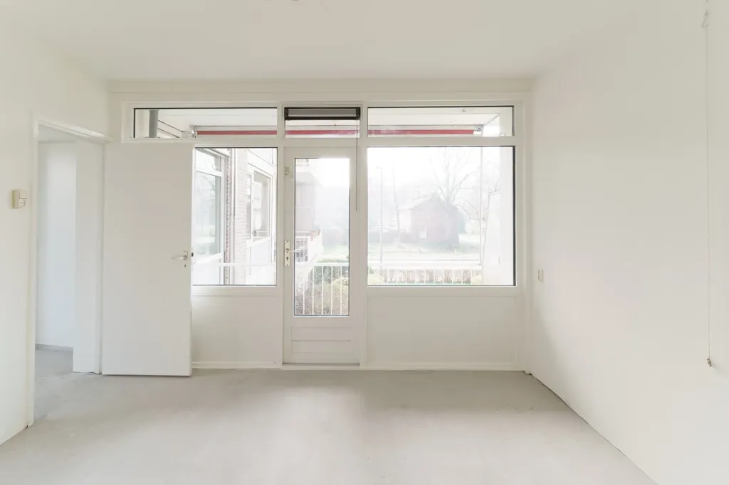 Toad - Portiekflat with Balcony in Delft