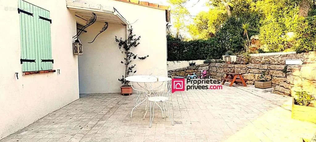 Terrass - Villa with Panoramic View in Vidauban