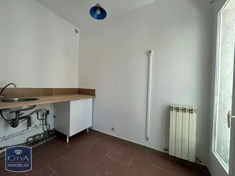 Toad - 2-Bedroom Apartment with Balcony in Carpentras