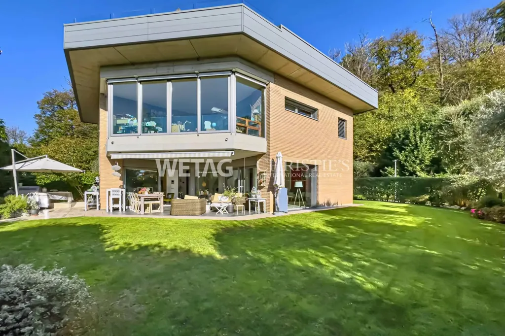 Välivaade - Modern Villa with Green Setting in Lugano-Vezia