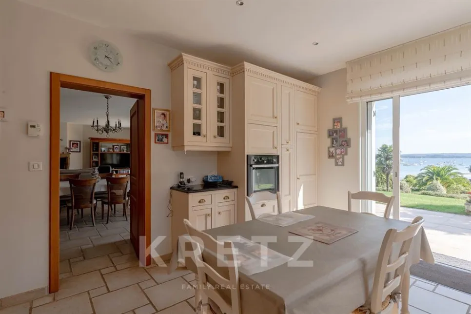 Salle à manger - Maison Bourgeoise avec Vue Mer à Plougastel