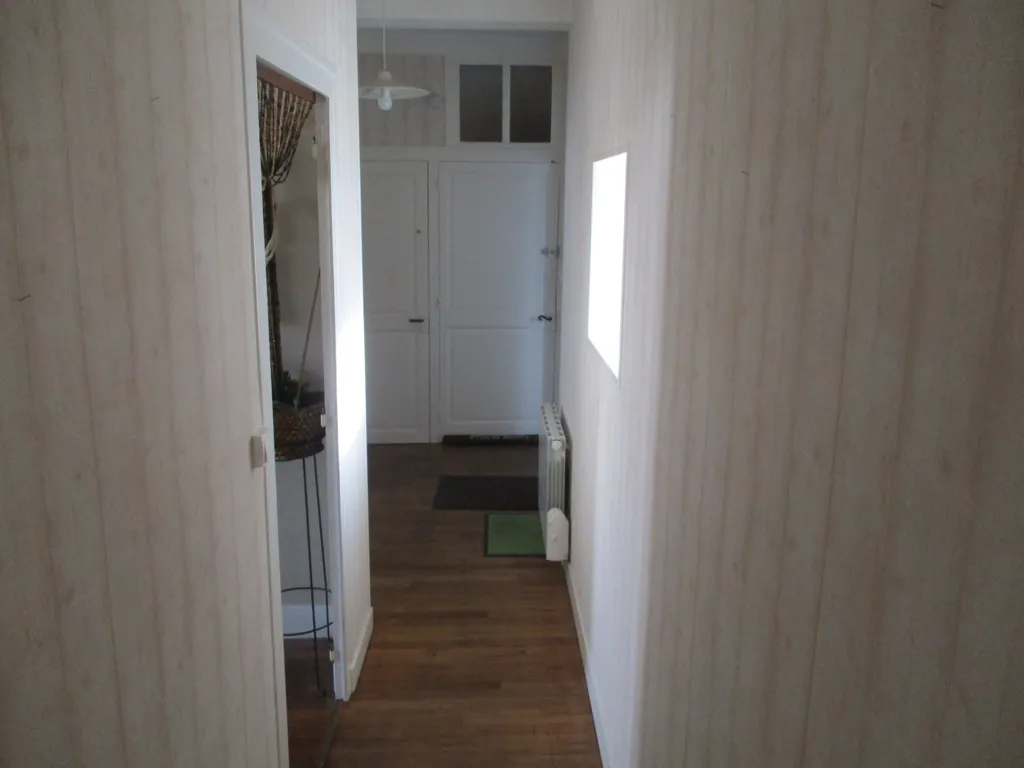 Esik - Type 3 Apartment in Centre Couhé