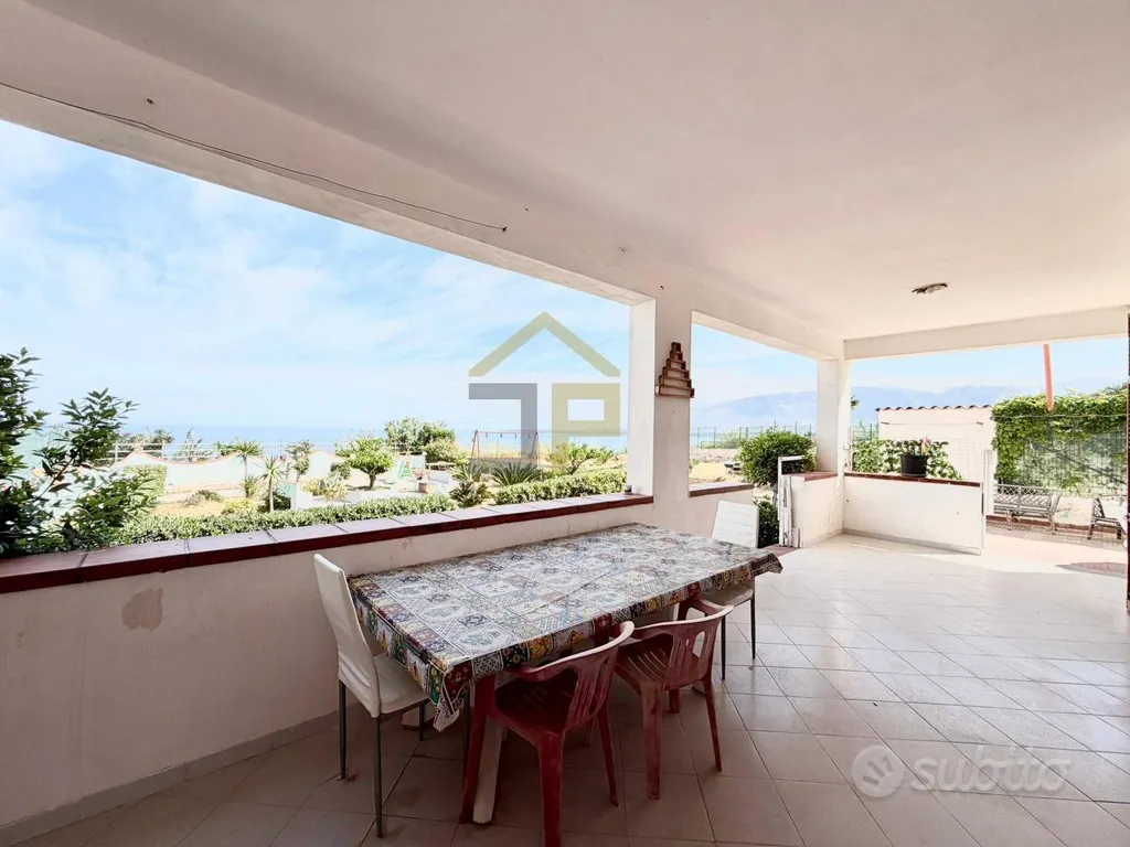 Terrass - Bifamiliar Villa with Sea View in Trappeto