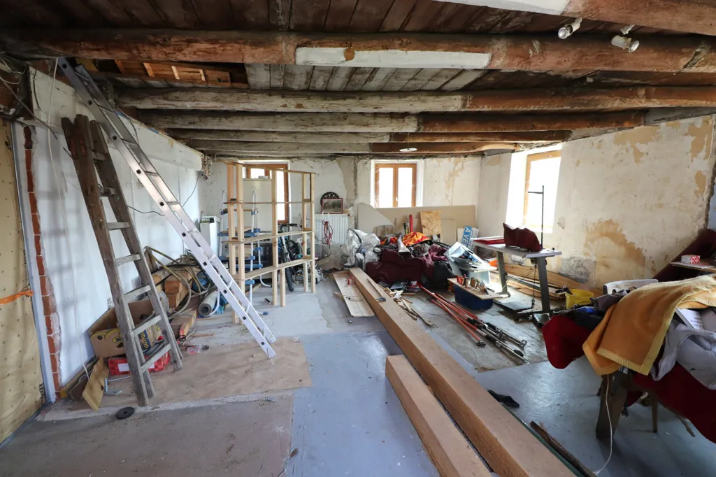Zimmer - Stone Cottage with Rental Potential in Desaignes