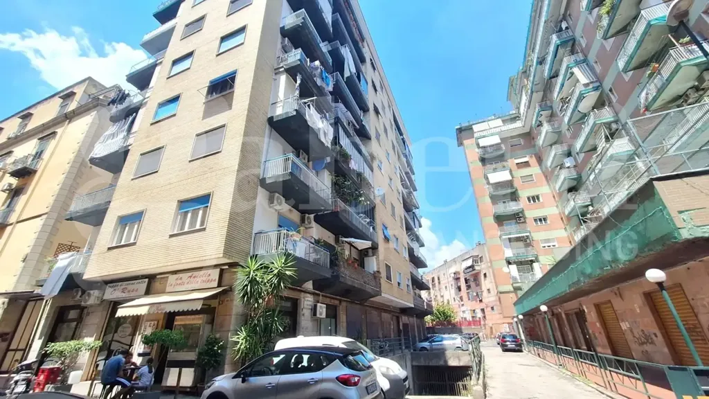 Extérieur - Rearranged Apartment with Balconies in Naples