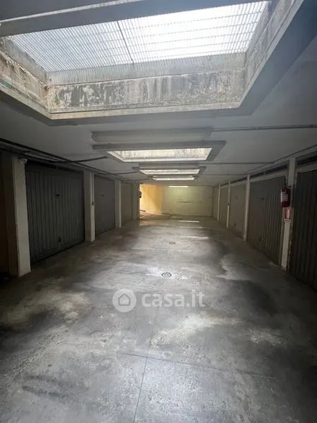 Garage - Arched Apartment in Historic Centre, Modena