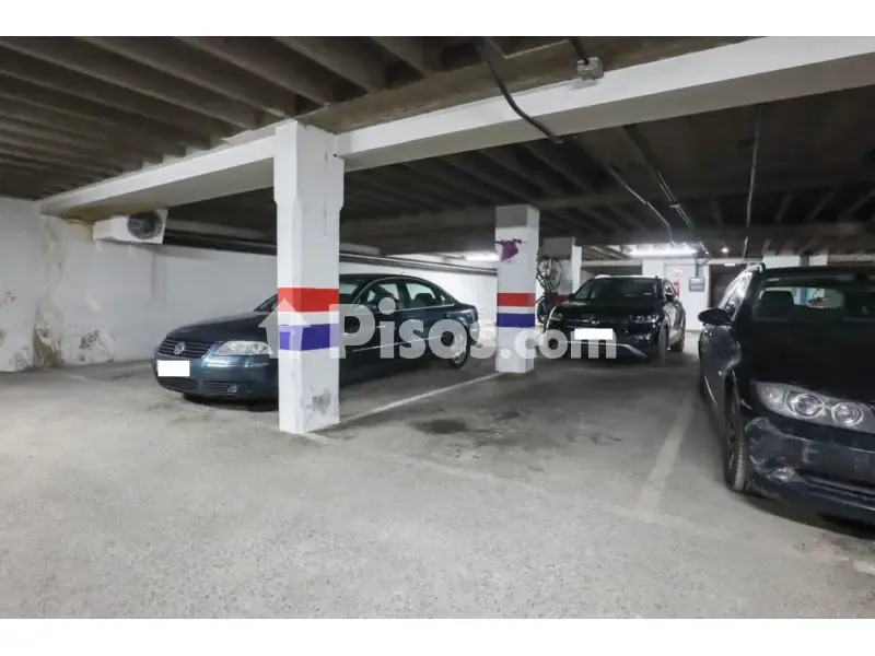Garaaž - Spacious Flat with Garage in Oviedo Centre
