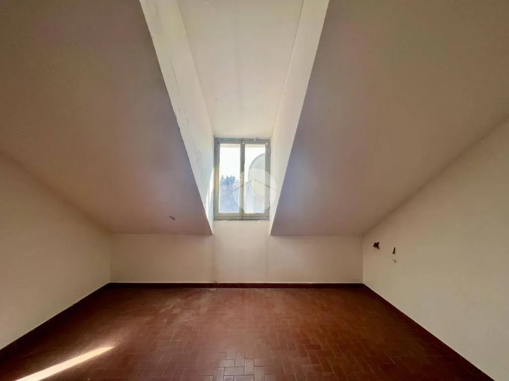 Toad - Mansard Apartment with Panoramic View in Monastero di Lanzo