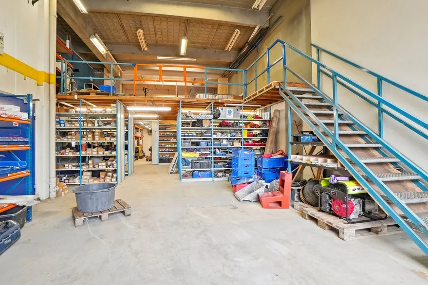 Pesuköök - Workshop with Large Storage in Skejby