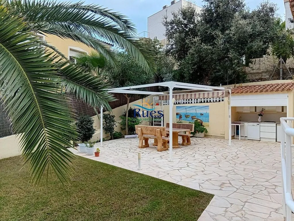 Terrass - Modern Chalet with Pool near Jaume I Beach