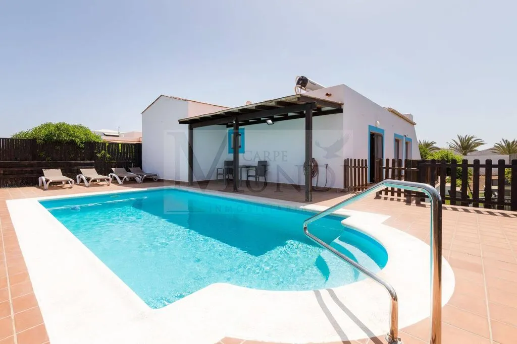 Piscine - Luxury Villa with Pool in Villaverde, Getafe